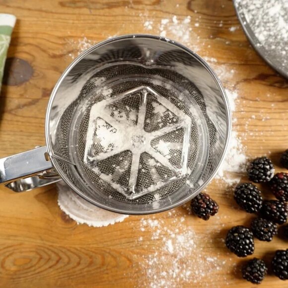 Triple Mesh Stainless Steel Flour Sifter - 5 Cup - Picture 5 of 7